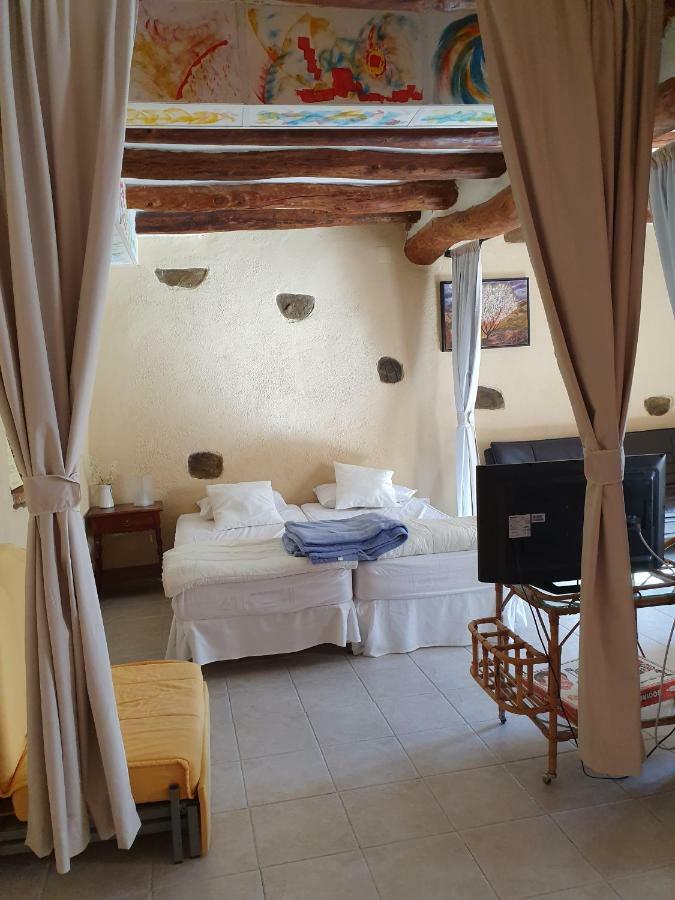 Torroja Apartment Cal Viola מראה חיצוני תמונה